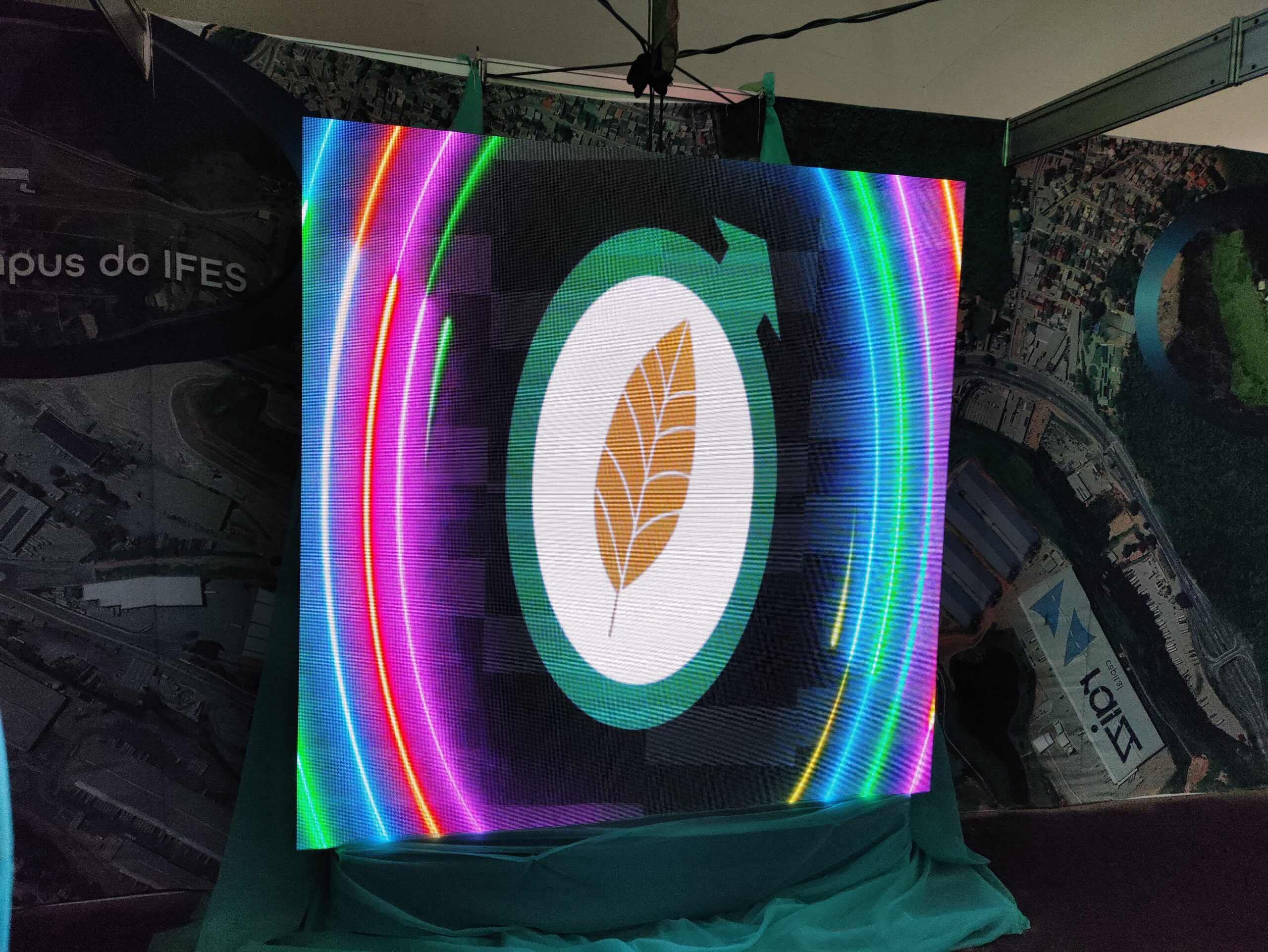 The Art of Drawing Readers In: Your attractive post title goes here The Art of Drawing Readers In: Your attractive post title goes here